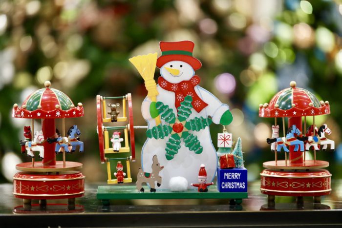 เตรียมร่วมฉลองส่งท้ายปี กับต้นคริสต์มาสของจริง นำเข้าจากประเทศแคนาดา โดยบ้านแอนด์บียอนด์ และไทวัสดุ