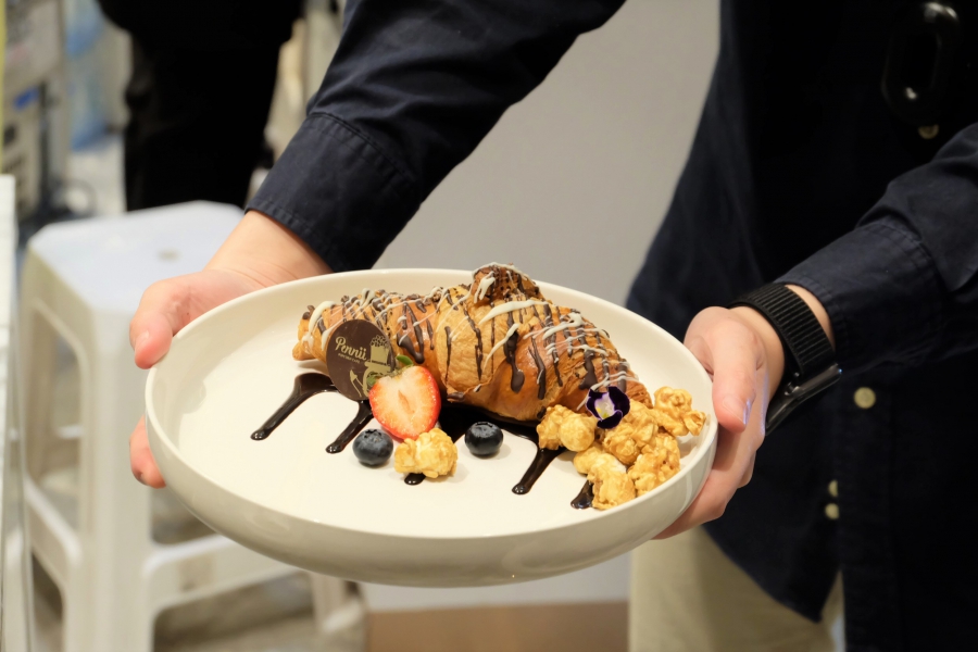 Pennii Popcorn Cafe : พรีเมียมเบเกอรี่สไตล์ฝรั่งเศส โดย คุณหญิง-พรพิมล หยาง