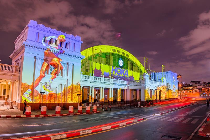 HOKA ประเทศไทย เปิดตัวภาพยนตร์โฆษณาแบรนด์แคมเปญระดับโลก “FLY HUMAN FLY 2.0 UNVEIL” ยิ่งใหญ่ตระการตาครั้งแรก ณ สถานีรถไฟหัวลำโพง”