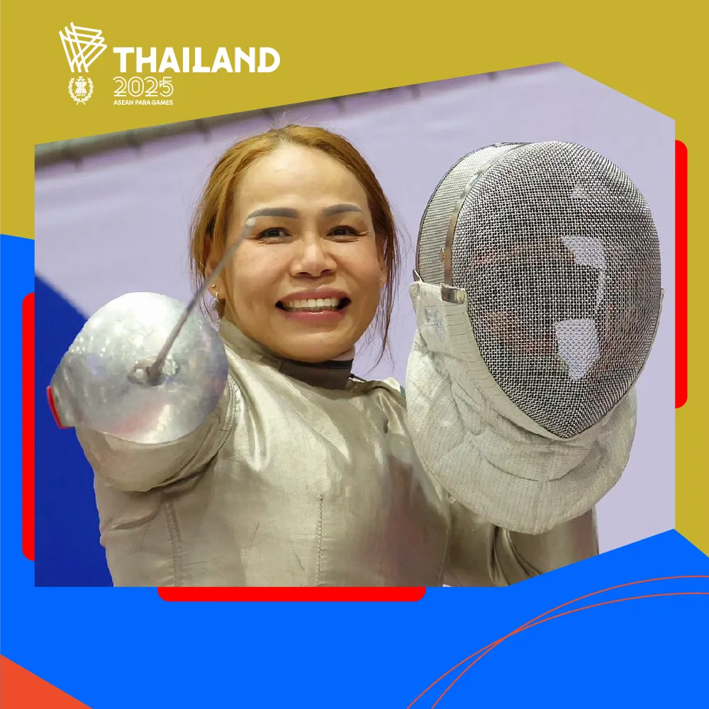 แชมป์โลกไม่สะดุด! แวว สายสุนีย์ เหมาทองในบ้าน สง่างามสมบัลลังก์